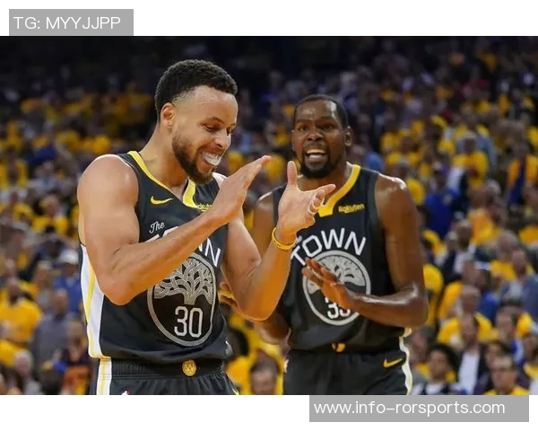 阿里纳斯揭示KD降薪真相为库里幸福牺牲了不少薪水